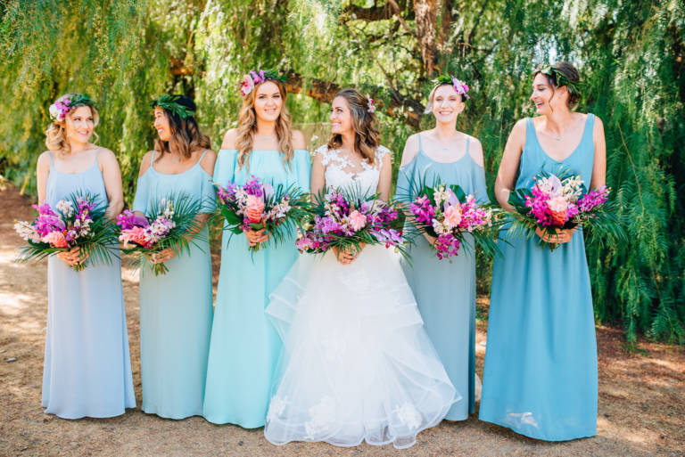 bridesmaids in ombre blue