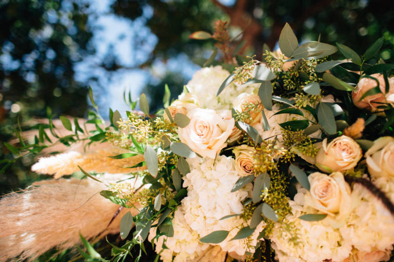 outdoor wedding altar flowers